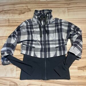 Lululemon Gray Plaid Running Jacket size 6